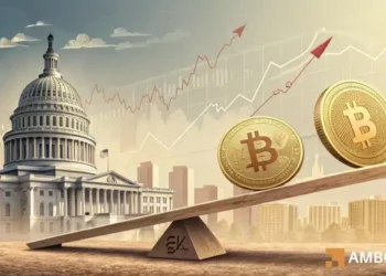 Bitcoin vs. Gold: Bloomberg strategist hints at shock twist ahead