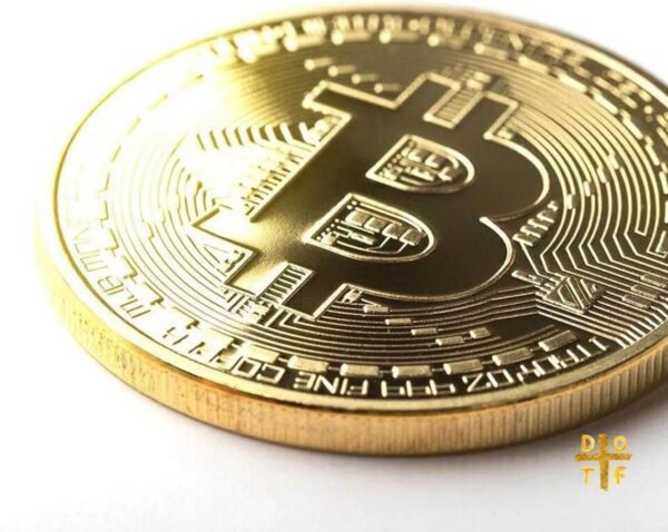 Bitcoin Coin Souvenir with Coin Case, Physical Bitcoin Collection, Gold Plated Bitcoin for Commemoration, Crypto Currency Coin BTC for Gift, Gold Bitcoin Tokens - Image 5