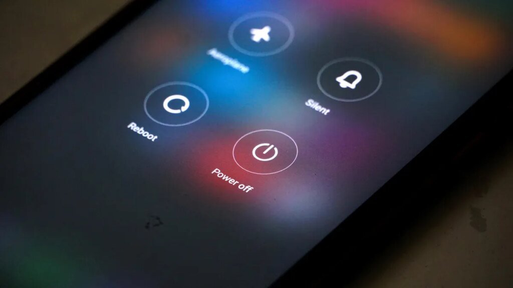 Why you should power off your phone at least once a week – according to the NSA Why you should power off your phone at least once a week – according to the NSA