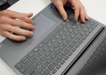 Waiting on large file transfers? How to zip files in Windows 11 like a pro (and save time)