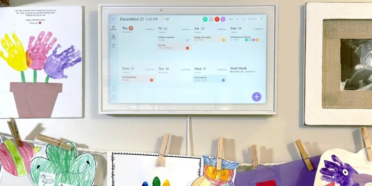I thought smart calendars were a gimmick, until I put this 15-inch tablet on my wall I thought smart calendars were a gimmick, until I put this 15-inch tablet on my wall