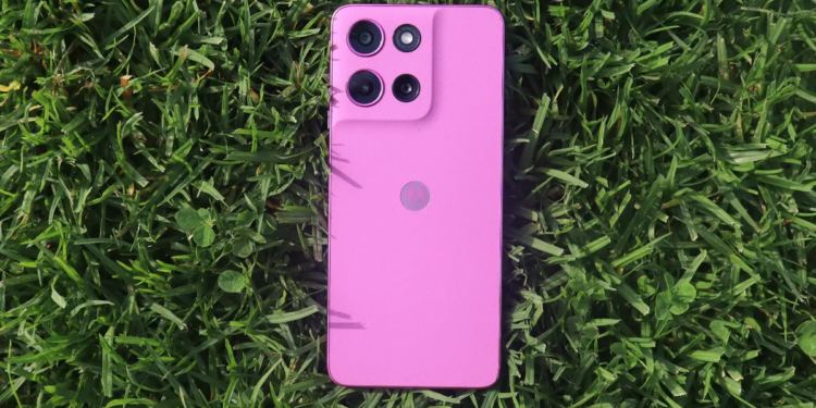 Why I prefer this 0 Motorola phone over Samsung and Google’s budget models Why I prefer this 0 Motorola phone over Samsung and Google’s budget models