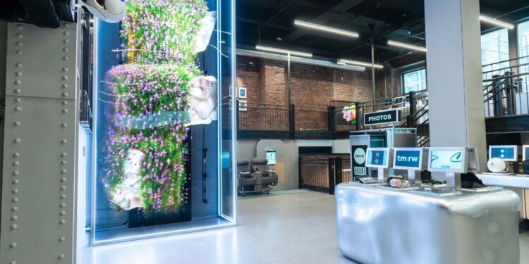 I saw the tech shop of the future – and maybe retail isn’t dead I saw the tech shop of the future – and maybe retail isn’t dead