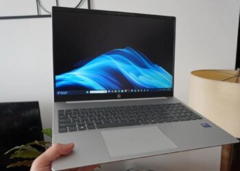 How does this 0 HP laptop have better battery life than some of the newest models?