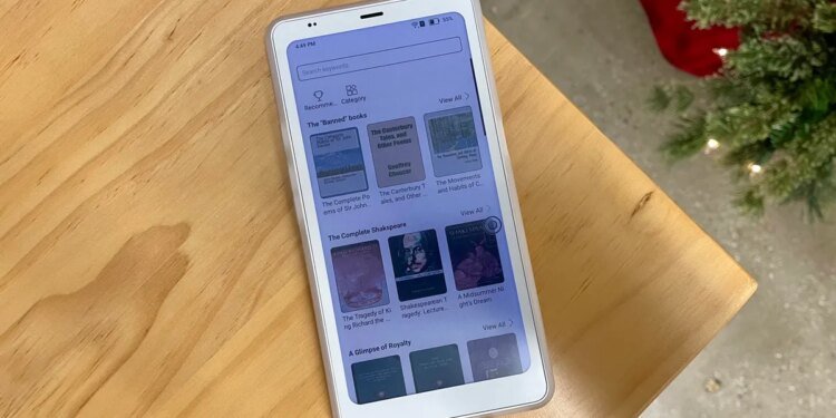 My favorite Android e-reader got a worthy successor – with upgrades I’ve been longing for