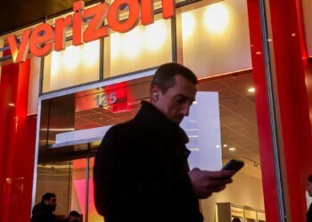 The Verizon outage fallout continues: FCC opens direct line for your complaints