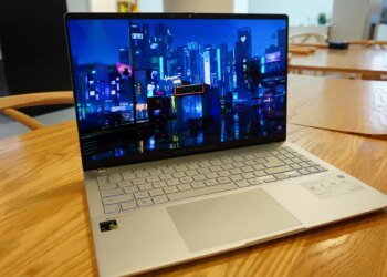 Looking for an OLED laptop with great battery life? Here’s one I recommend