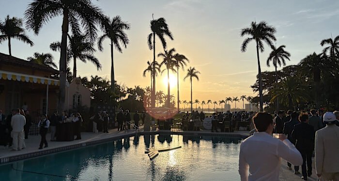 Trump family’s Mar-a-Lago crypto bash doubles as a show of force Trump family’s Mar-a-Lago crypto bash doubles as a show of force