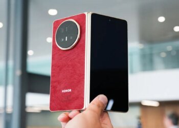 I held the most ambitious foldable phone at MWC 2026, and it’s full of new records