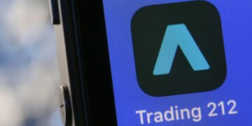 Trading 212 wins approval for personal pensions years after first promising them