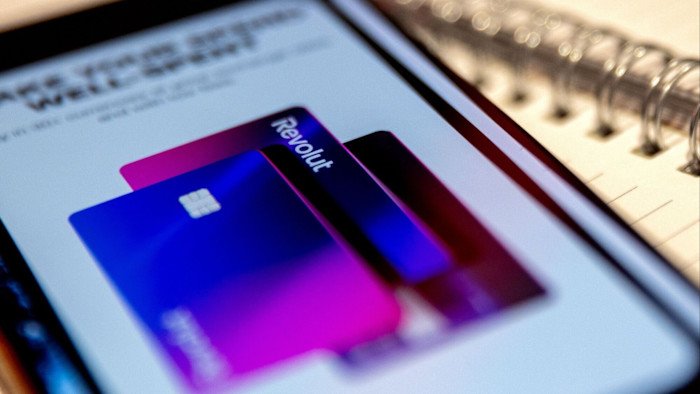 Revolut wins FCA backing for stablecoin testing despite licence limbo