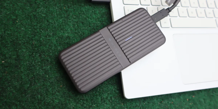 I used an M.2 PCIe enclosure for data storage, and it made file transfers so much faster I used an M.2 PCIe enclosure for data storage, and it made file transfers so much faster