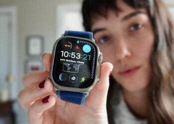 The Apple Watch needs a better Siri more than the iPhone right now