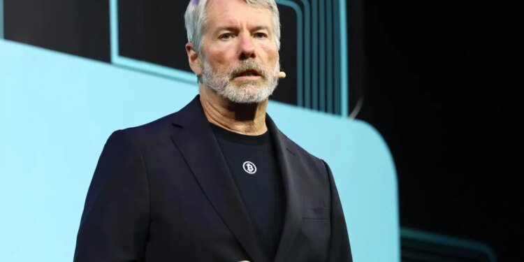 Saylor Pushes Back Against Dilution Accusations After New Bitcoin Bet