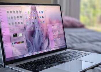 I tested COSMIC’s new Frosted Glass effect, and it’s way better than MacOS’ Liquid Glass