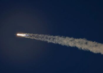 SpaceX wants to launch 100,000 more Starlink satellites – for 100x the bandwidth