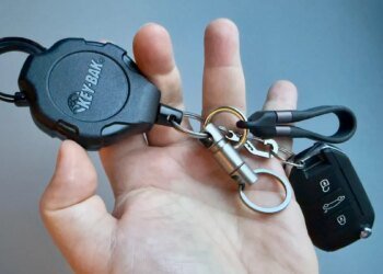 12 keychain gadgets worth carrying every day (and why they’re worth it)
