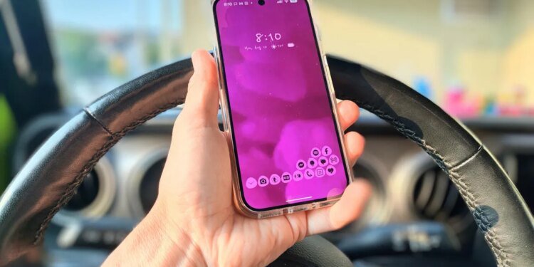 Gemini voice calling on Android Auto keeps failing me – and Google has until September to fix it