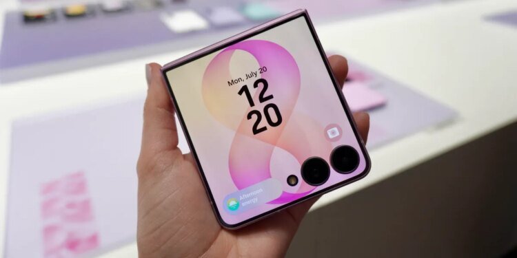 T-Mobile will give you the new Samsung Galaxy Z Flip for practically nothing if you preorder now