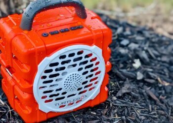 I swapped my Bose and JBL speakers for this floating Turtlebox – and it’s seriously tough
