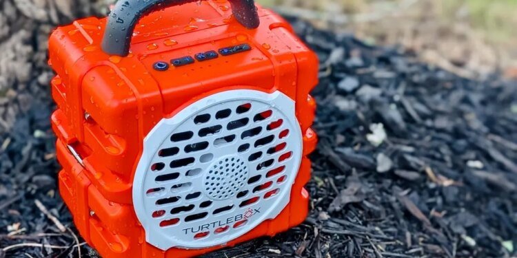 I swapped my Bose and JBL speakers for this floating Turtlebox – and it’s seriously tough